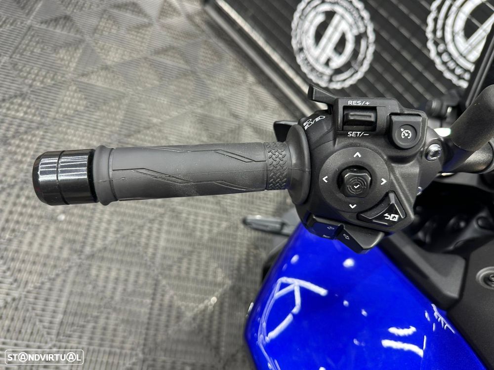 Yamaha MT-09 Y-AMT - 5