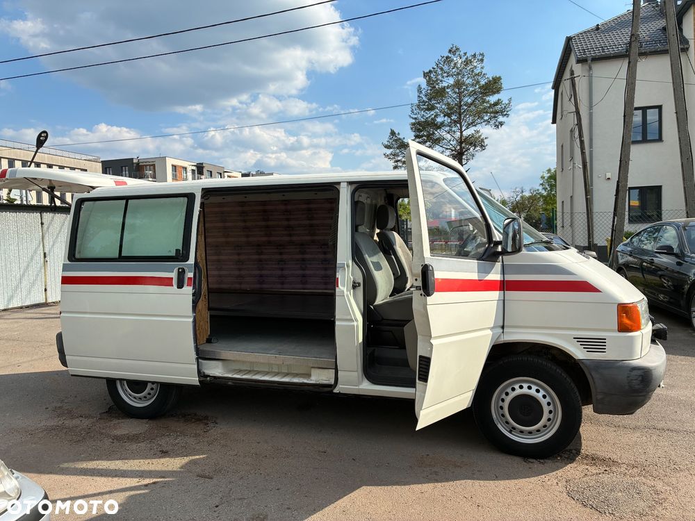 Volkswagen Transporter - 11