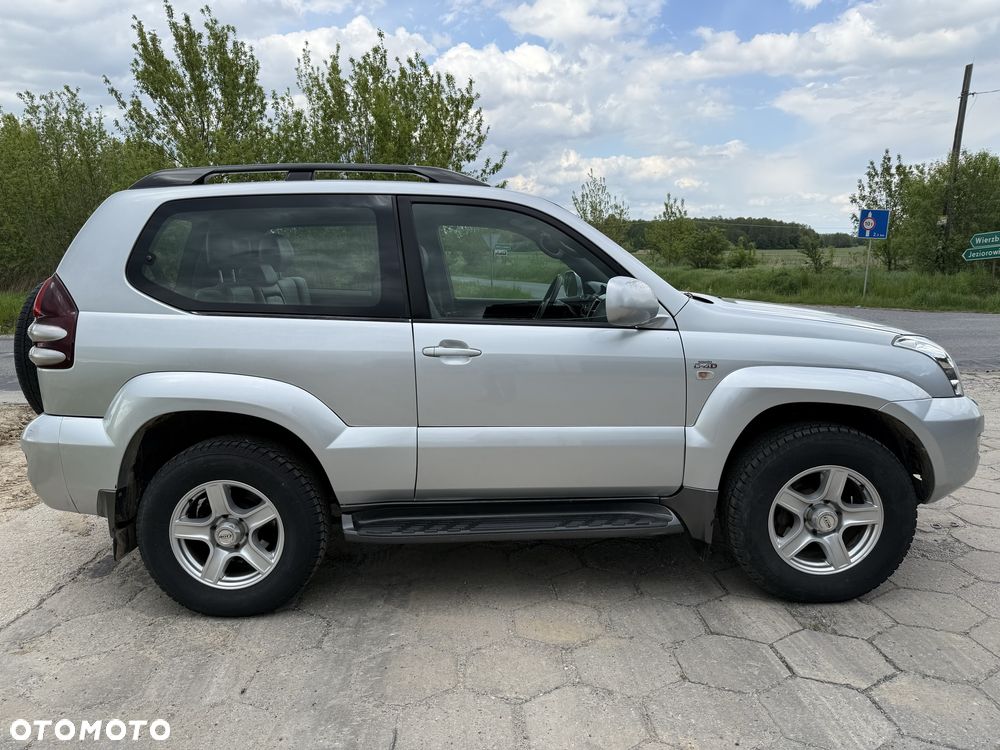 Toyota Land Cruiser - 5