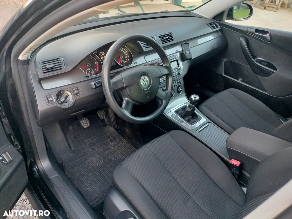Volkswagen Passat - 14