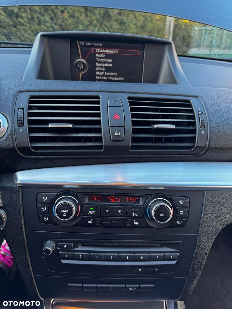 BMW Seria 1 116i - 19