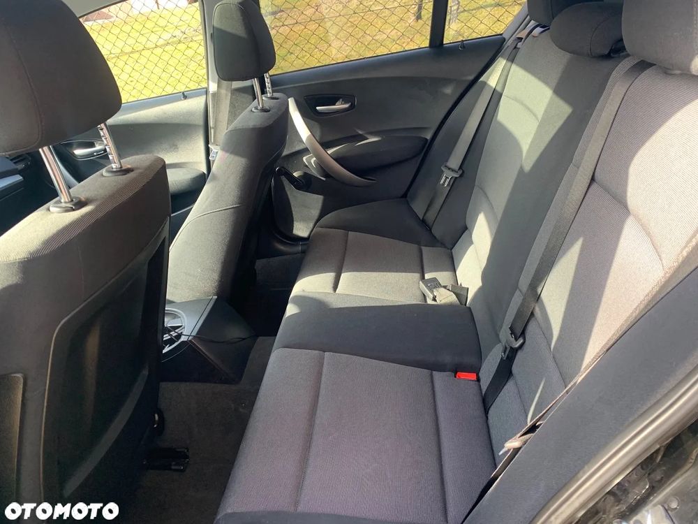 BMW Seria 1 - 11