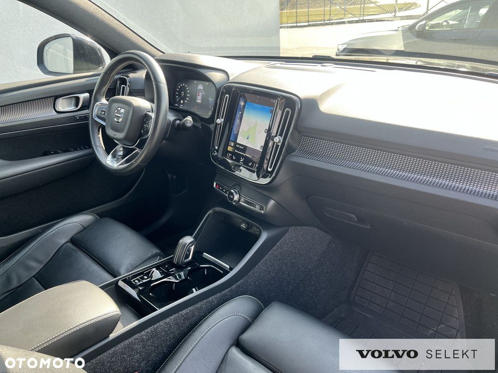 Volvo XC 40 - 34
