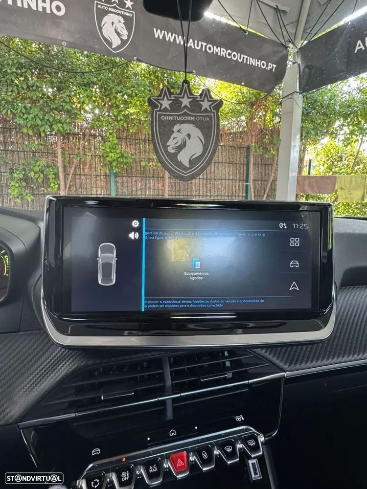 Peugeot 2008 1.2 Hybrid Style e-DCS6 - 19