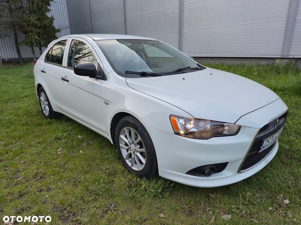 Mitsubishi Lancer Sportback 1.6 ClearTec - 1