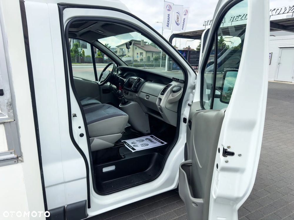 Renault TRAFIC Food Truck Sklep Foodtruck gastronomiczny - 13