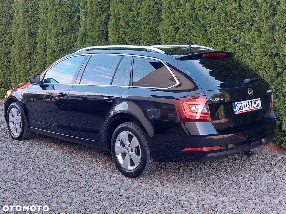 Skoda Octavia 2.0 TDI DSG Style - 2
