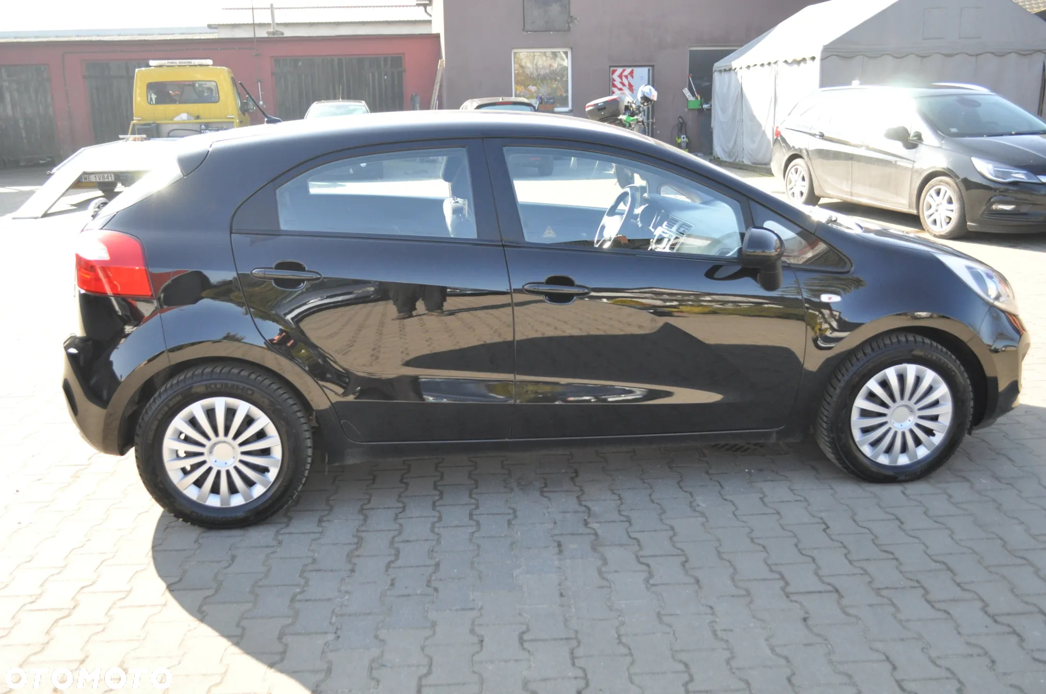 Kia Rio 1.1 CRDI Dream-Team Edition - 4