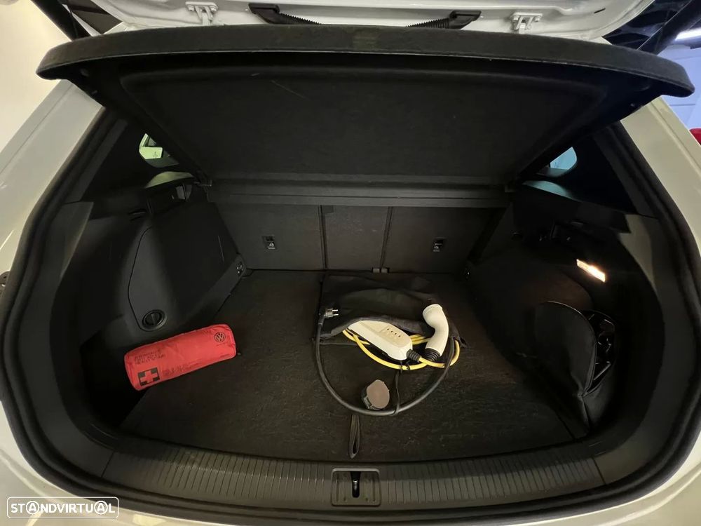 VW Tiguan 1.4 TSI eHybrid R-Line DSG - 56