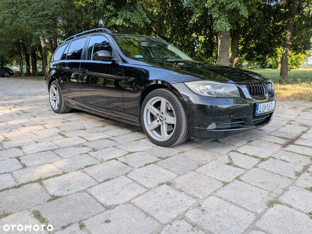 BMW Seria 3 325i - 13