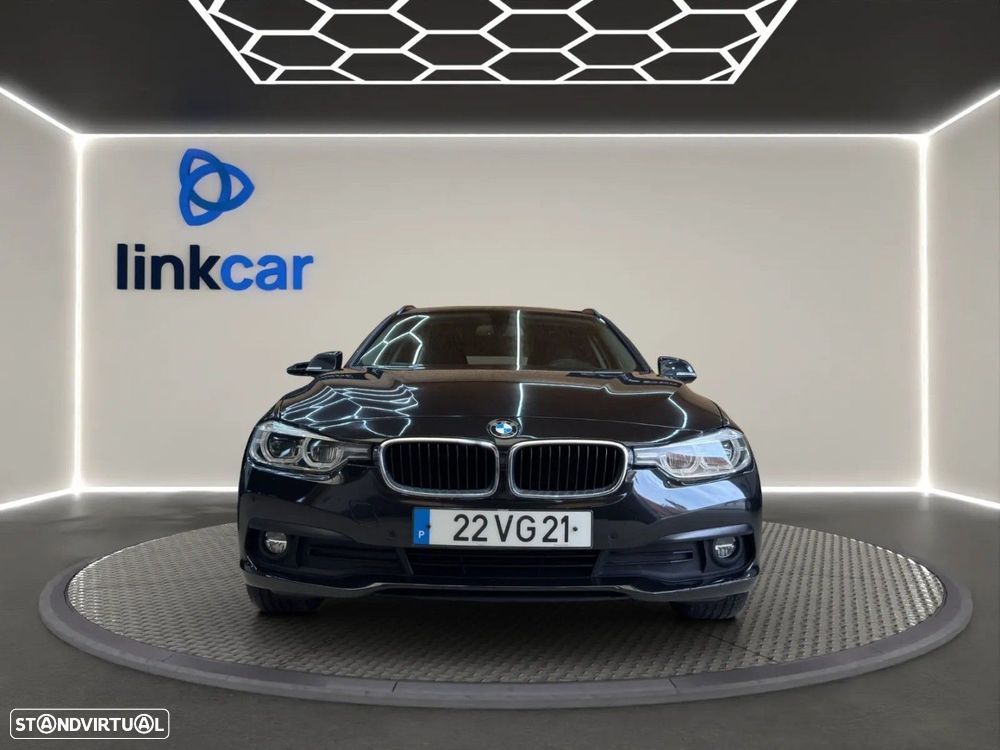 BMW 318 d Line Sport - 3