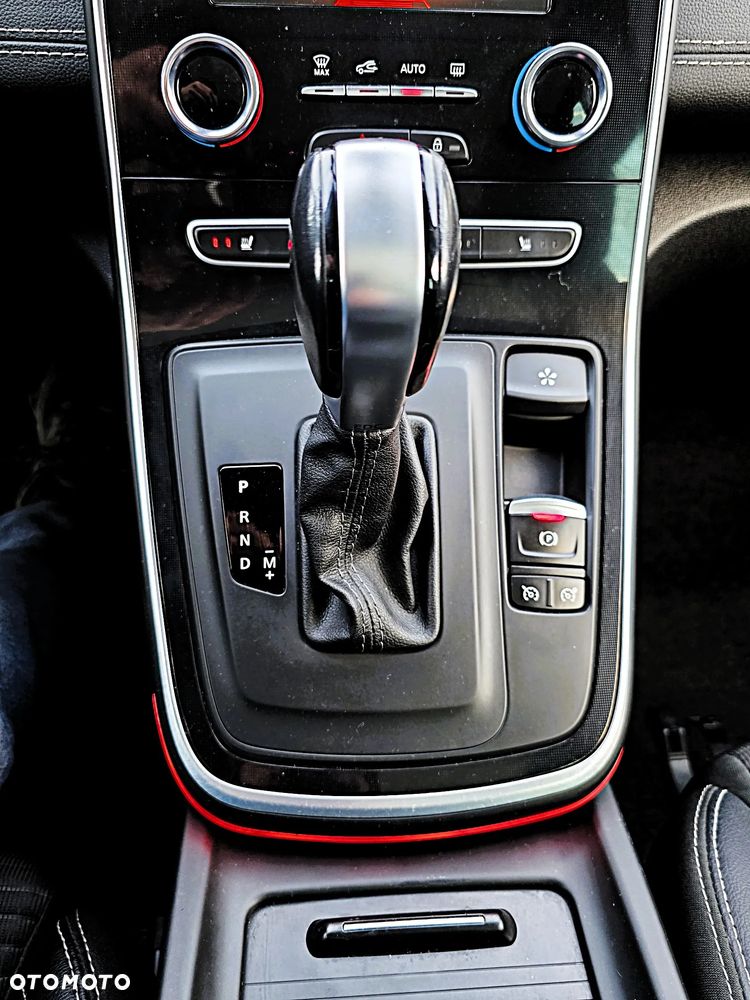 Renault Scenic BLUE dCi 120 EDC BOSE EDITION - 36