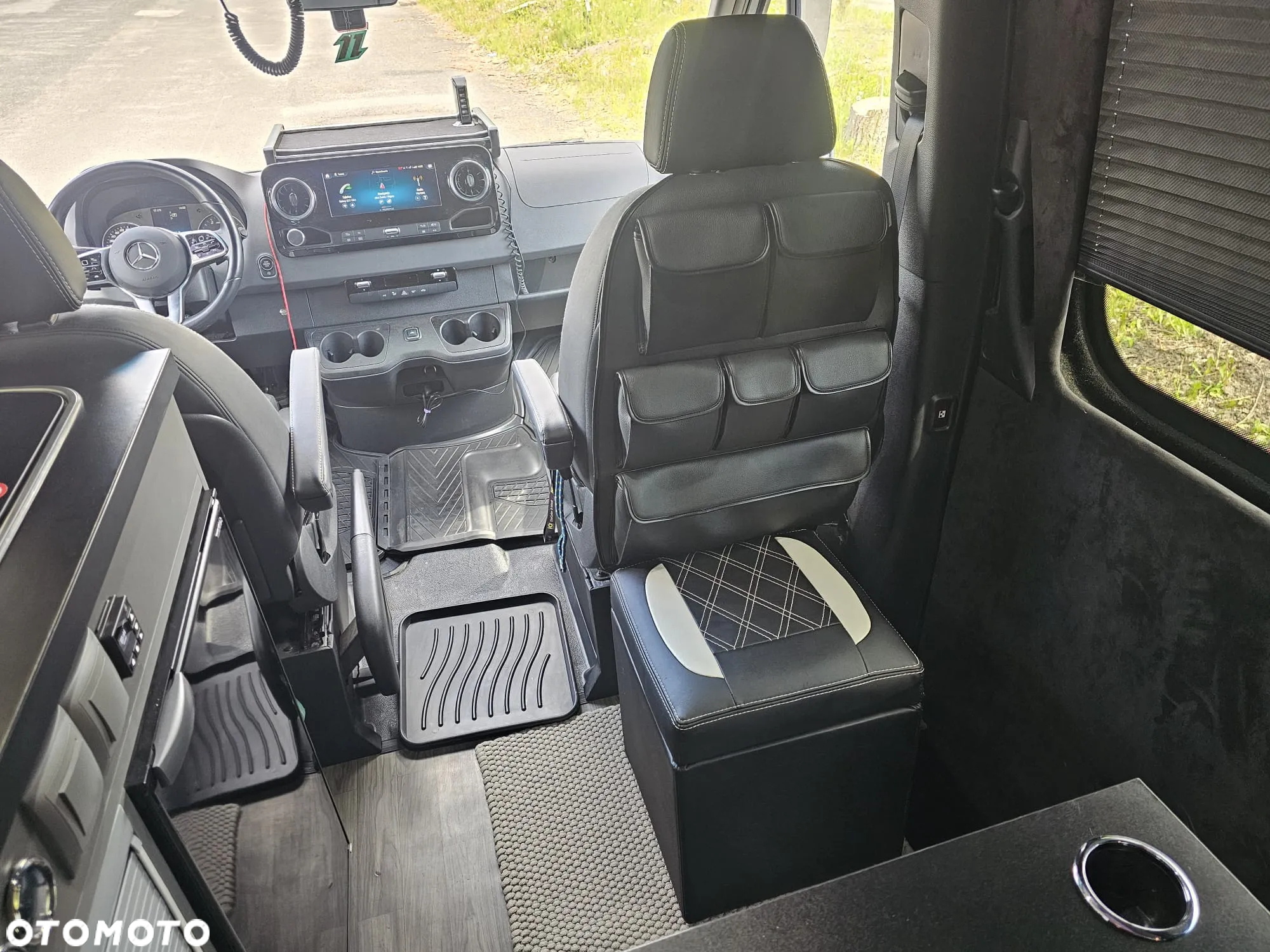 Mercedes-Benz SPRINTER - 11
