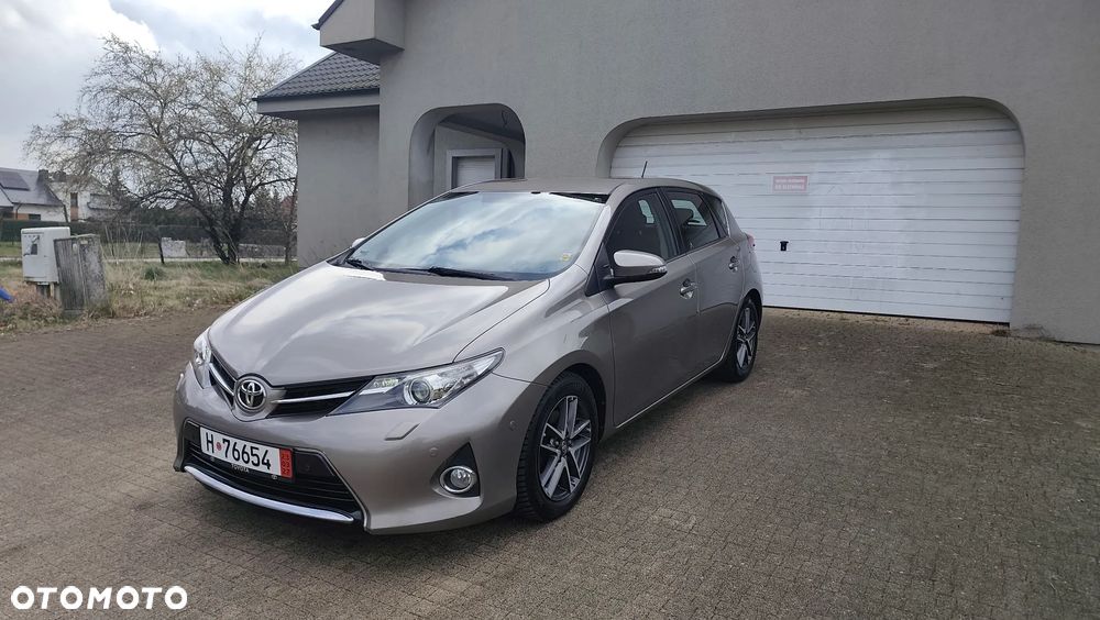 Toyota Auris 2.0 D-4D Luna - 4