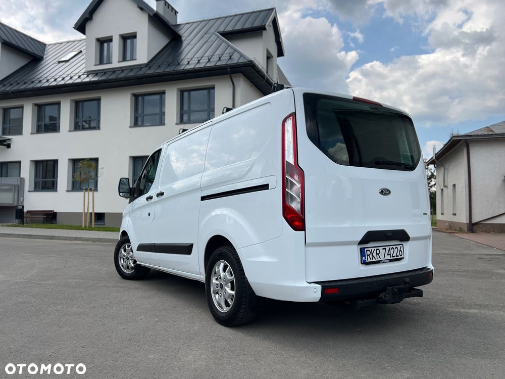 Ford Transit Custom - 19