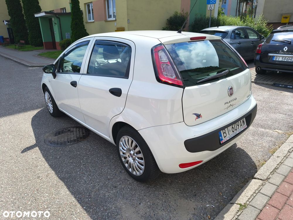 Fiat Punto Evo 1.4 8V Estiva Blue&Me - 4