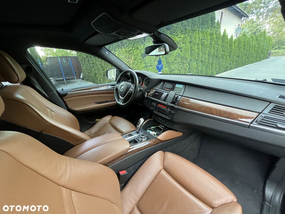 BMW X6 - 13