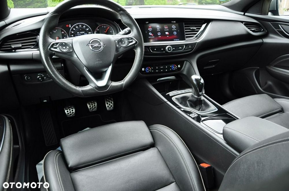 Opel Insignia - 37