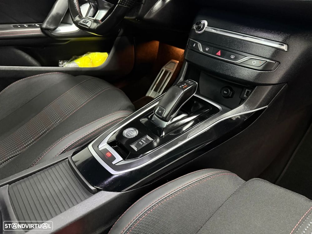 Peugeot 308 1.5 BlueHDi GT Line EAT8 - 19