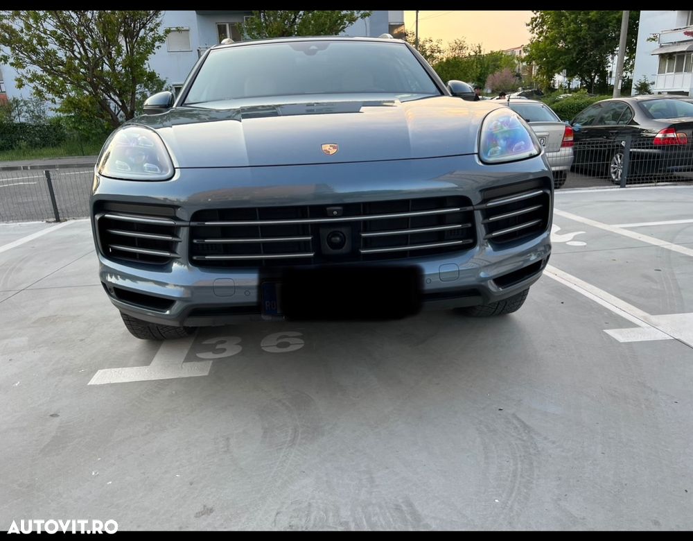 Porsche Cayenne S - 5