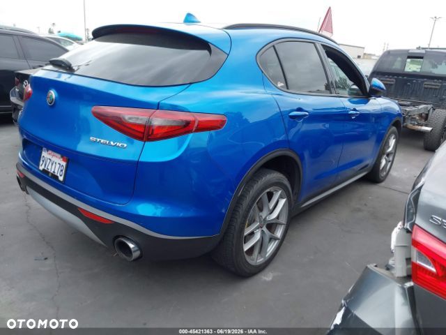 Alfa Romeo Stelvio 2.0 Turbo 16V AT8-Q4 Veloce Ti - 5