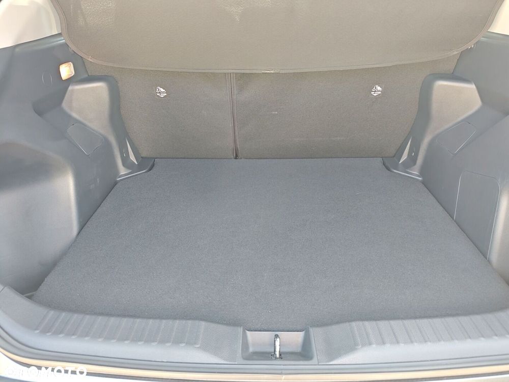 Toyota Yaris Cross - 12