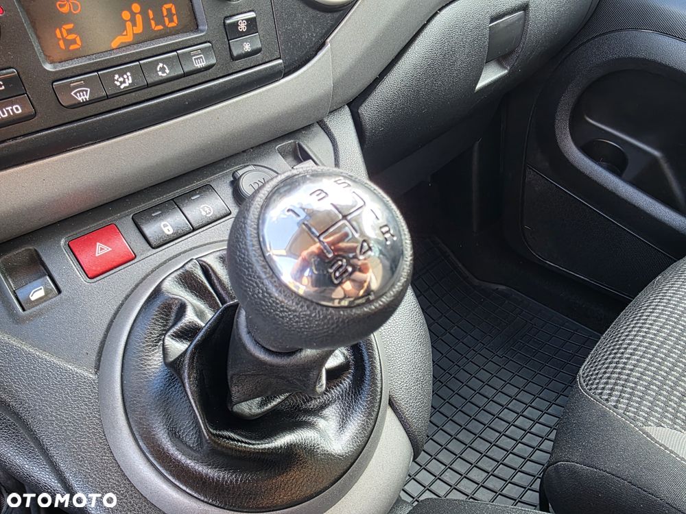 Peugeot Partner 1.6 BlueHDi Active 7os - 32