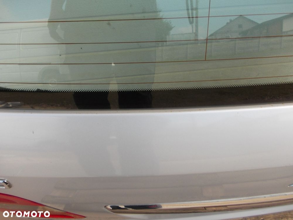Klapa bagażnika tył Mercedes B klasa W245 zdrowa - 7