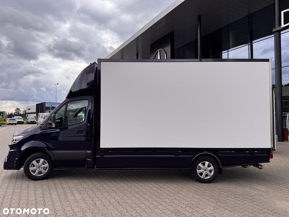 Mercedes-Benz Sprinter - 11