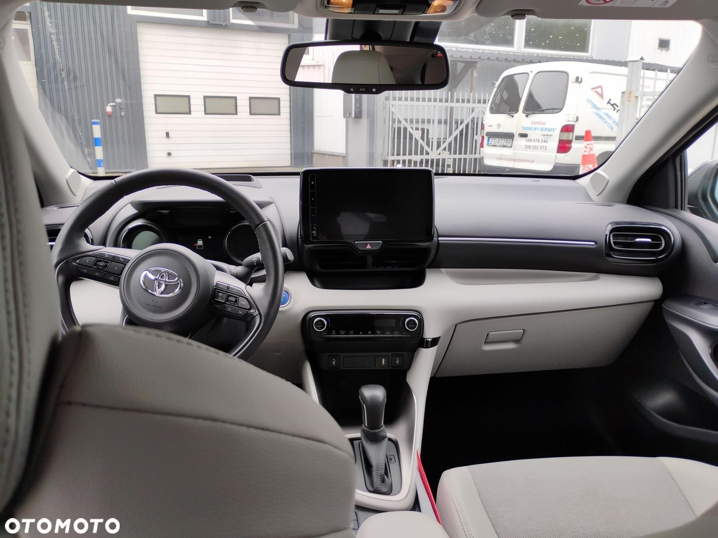 Toyota Yaris Hybrid 1.5 Executive - 10