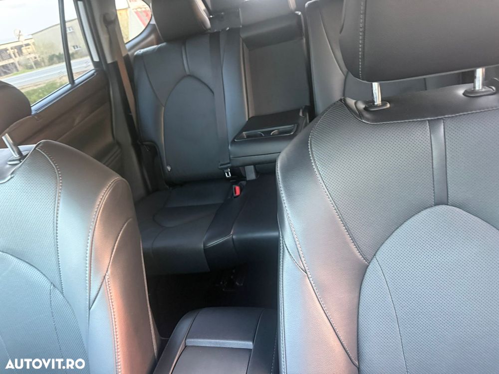 Toyota Highlander 2.5 L Dynamic Force 248CP Exclusive Metallic - 10