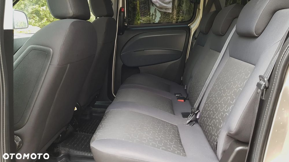 Fiat Doblo 1.4 16V Active - 14
