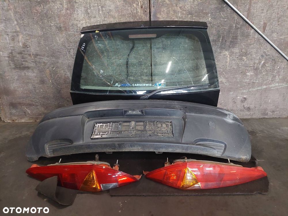 KOMPLETNY TYŁ KLAPA BAGAŻNIKA ZDERZAK TYŁ LAMPY FIAT PUNTO II 601 - 1
