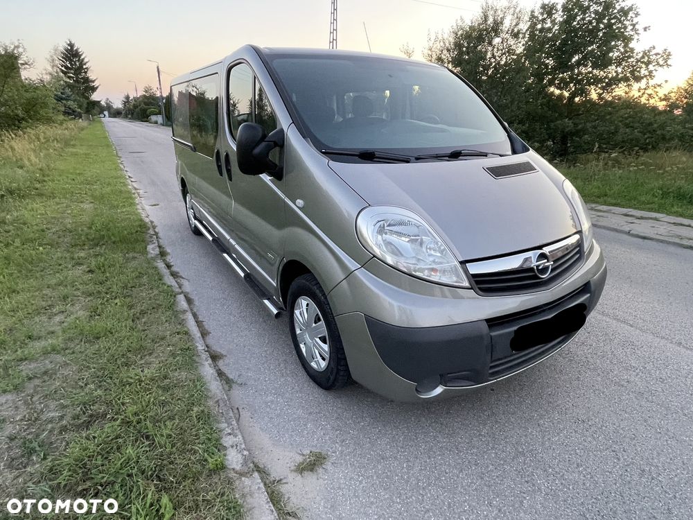 Opel Vivaro - 18