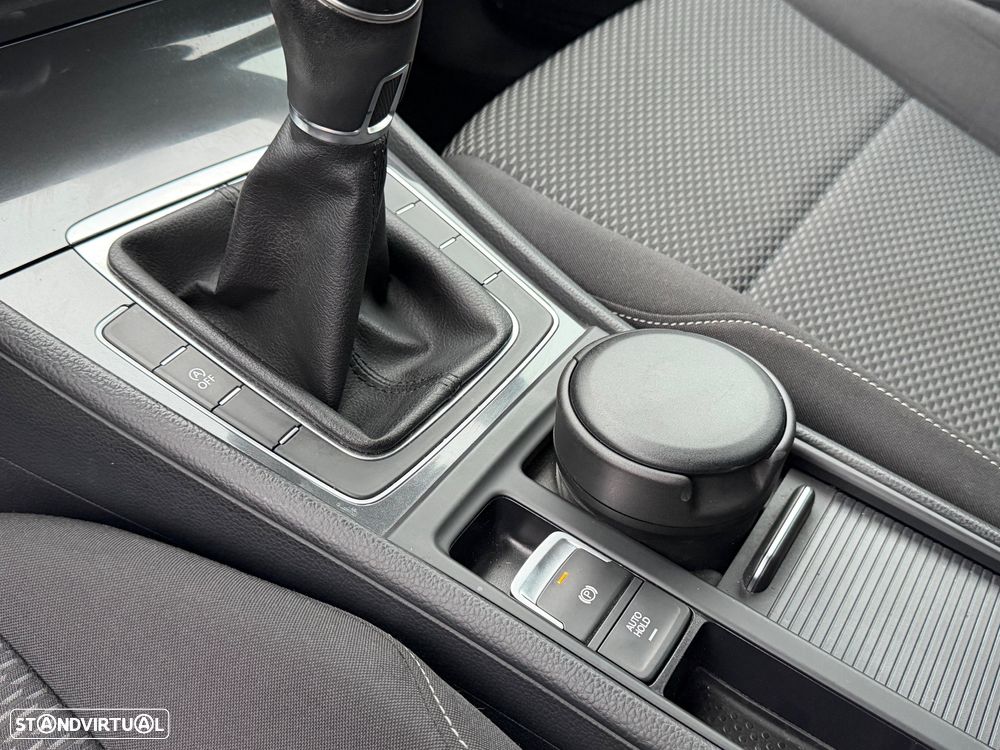 VW Golf 1.0 TSI Confortline - 38