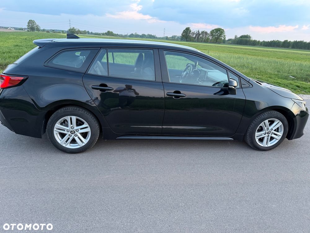 Toyota Corolla 1.8 Hybrid Club - 13