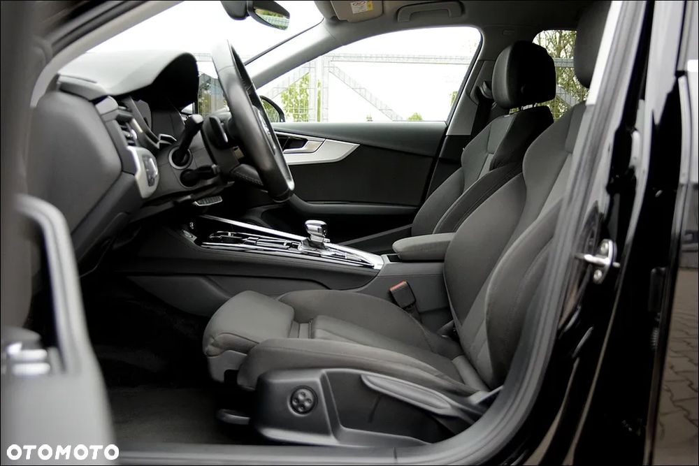 Audi A4 Avant 40 TFSI S tronic sport - 19