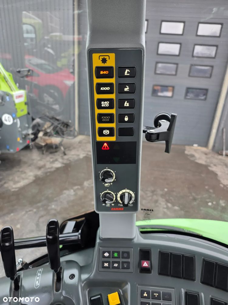 Claas Arion 420 - 22