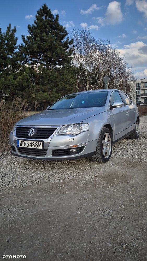 Volkswagen Passat - 3