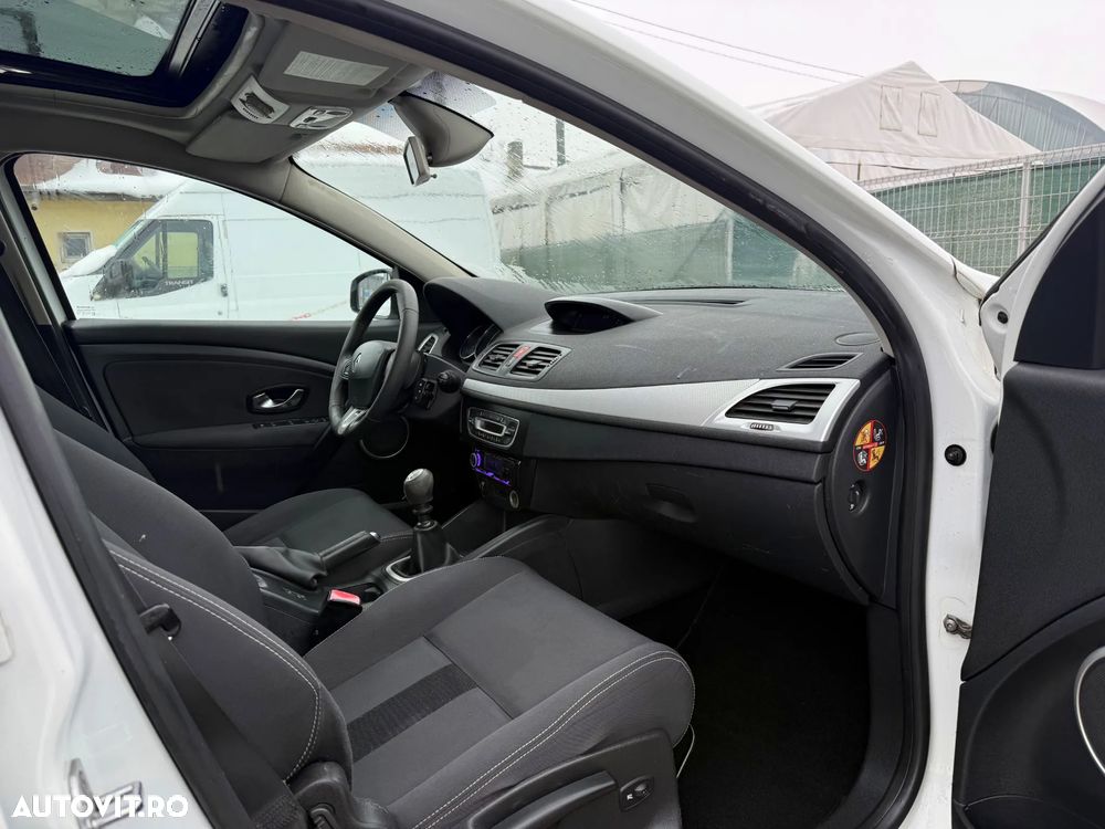 Renault Megane dCi 130 FAP Dynamique - 9