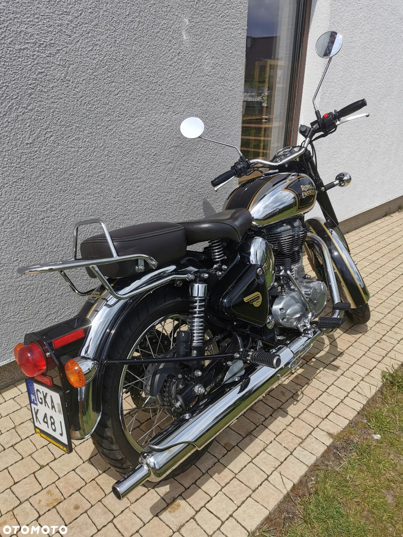 Royal Enfield Classic - 2