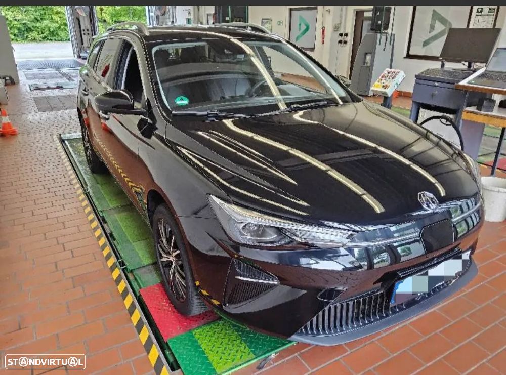 MG MG5 5 Standard Luxury - 2