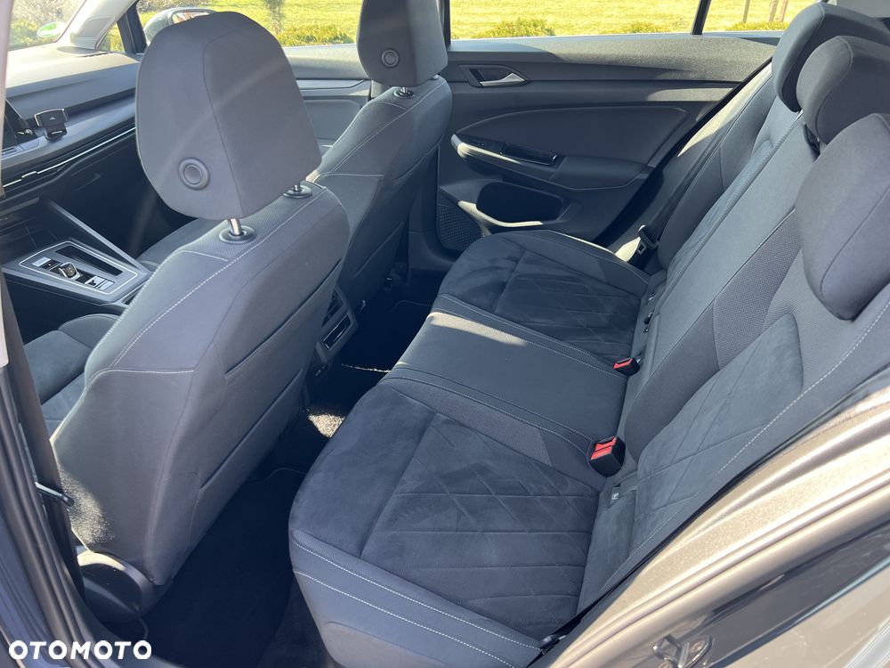 Volkswagen Golf 2.0 TSI OPF DSG Style - 8