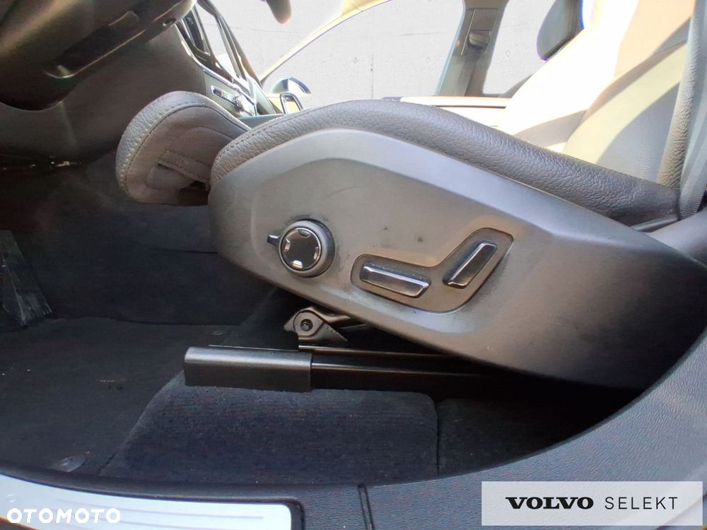 Volvo XC 60 - 14