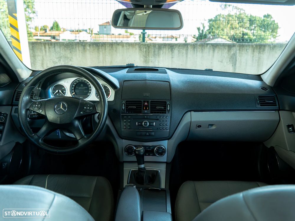 Mercedes-Benz C 220 CDi Avantgarde - 27