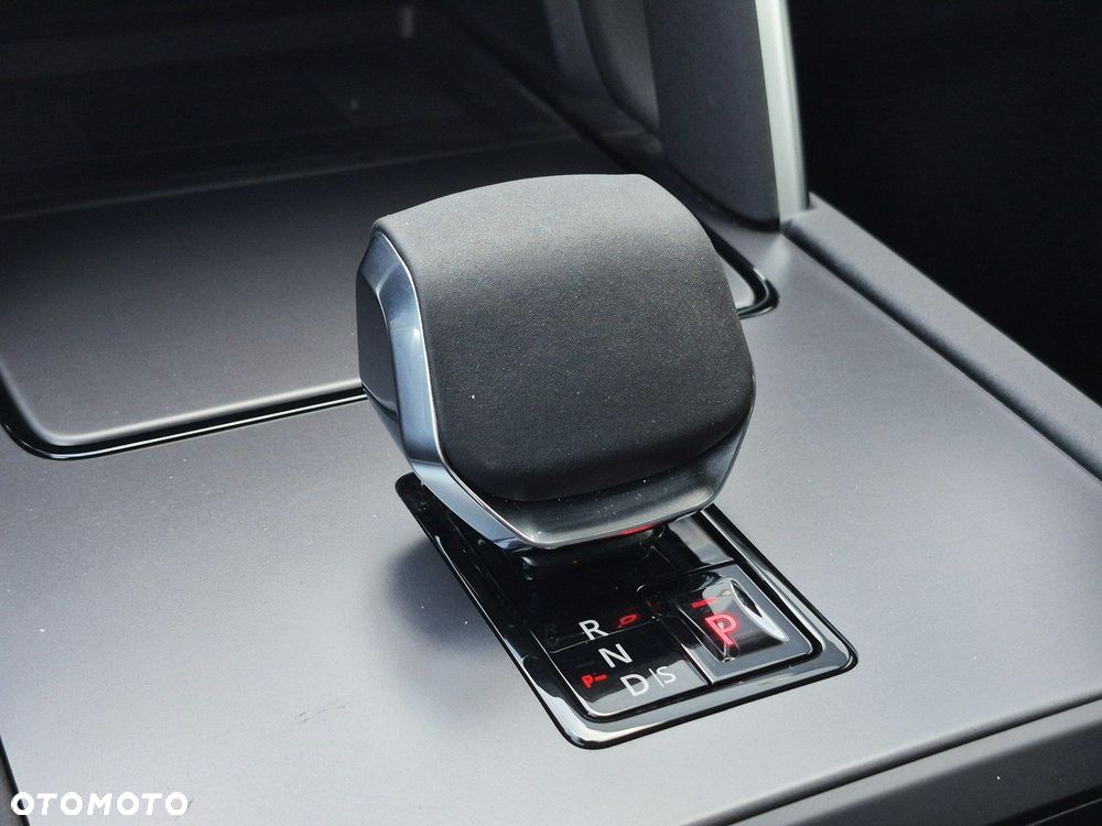 Land Rover Discovery Sport - 35