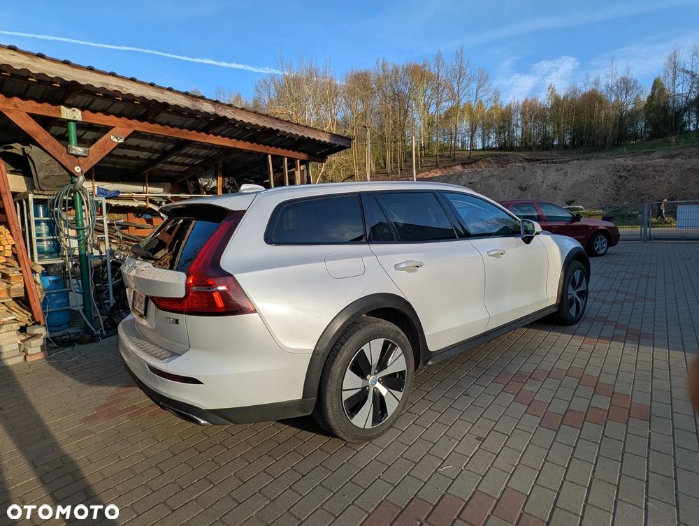 Volvo V60 T5 AWD Momentum - 4