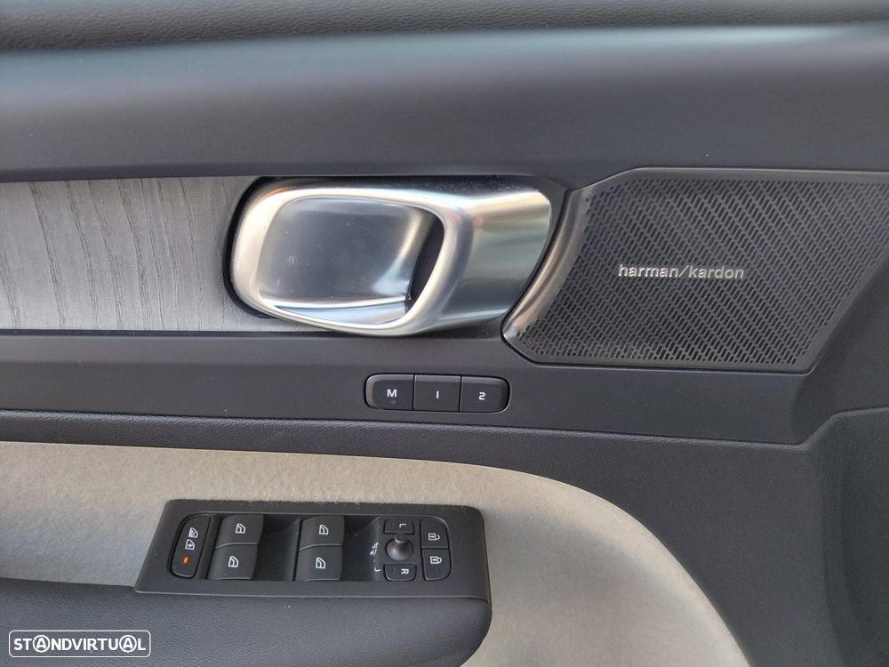 Volvo XC 40 1.5 T2 Plus Dark Auto - 17