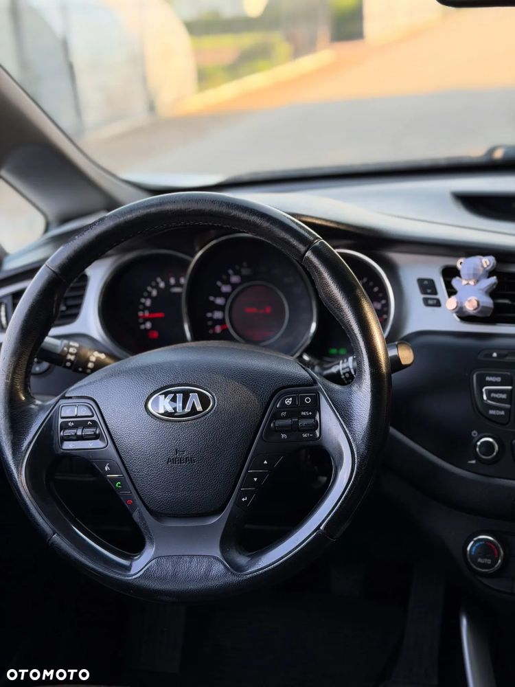 Kia Ceed 1.6 CRDi L - 10