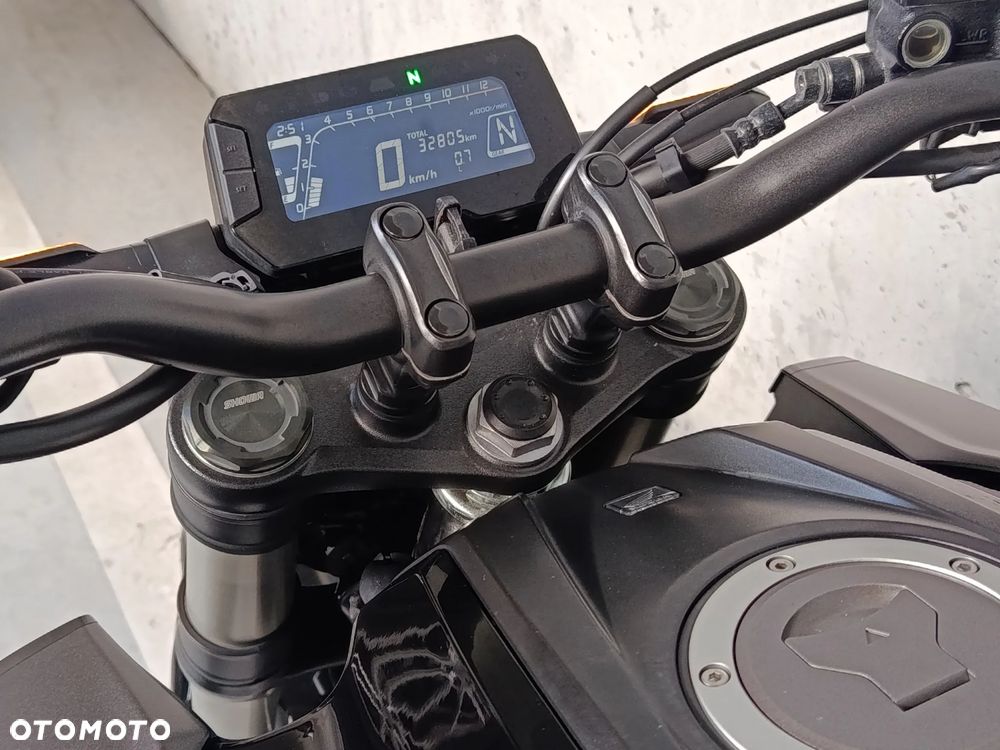Honda CB - 17